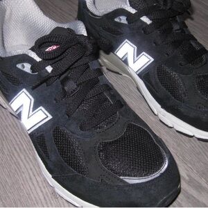 New balance 990 v6